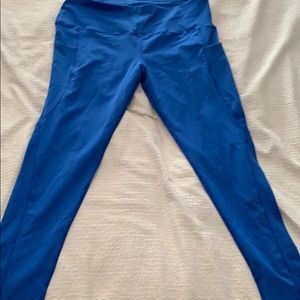 NWT Oalka high waisted ankle leggings.